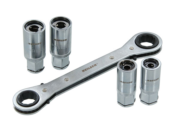 Stud Bolt or Nut Extractor Set